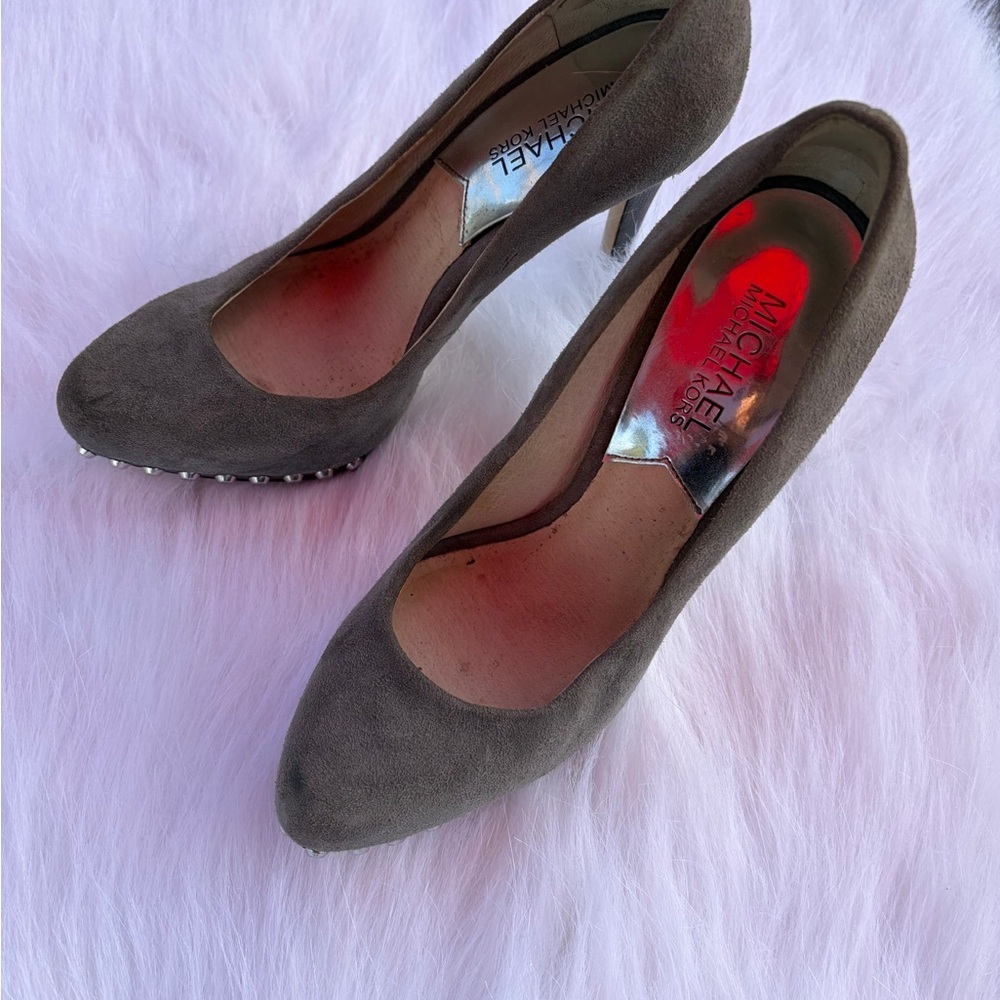 Michael Kors Women's Suede Gray Heels - Picture 2 of 8